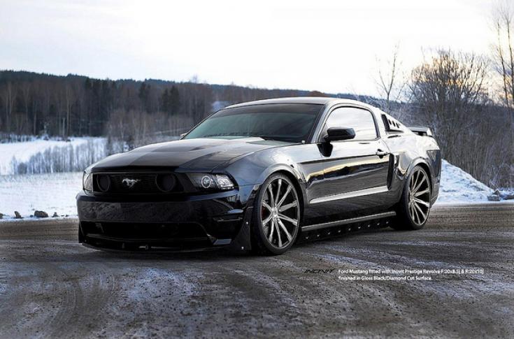 FORD MUSTANG PRESTIGE REVOLVE HYPER SILVER